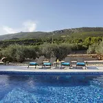 Sole With Private Pool Вилла Каштела