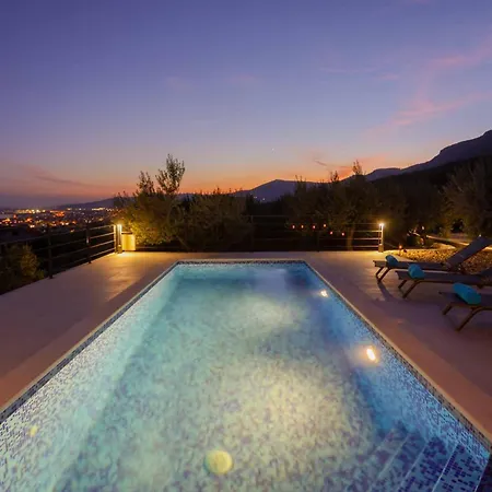 Sole With Private Pool