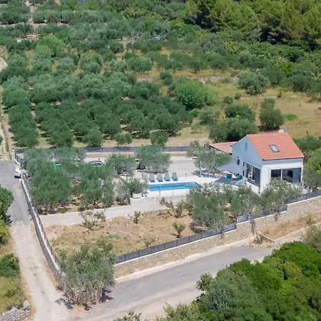 Villa Sole With Private Pool Kaštela