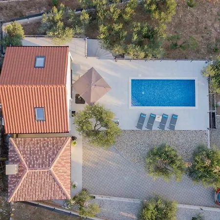 Sole With Private Pool Villa