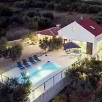 Sole With Private Pool فيلة