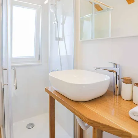 Sole With Private Pool Vila