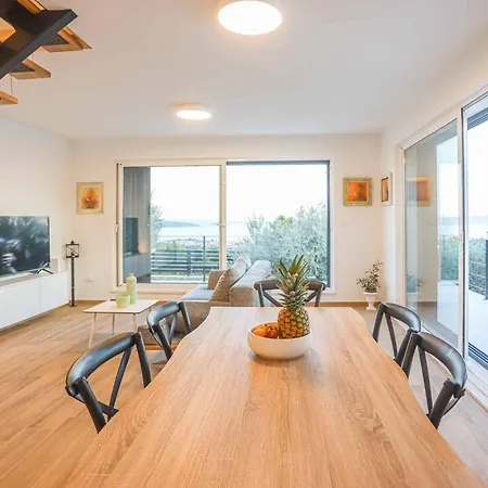 Sole With Private Pool *