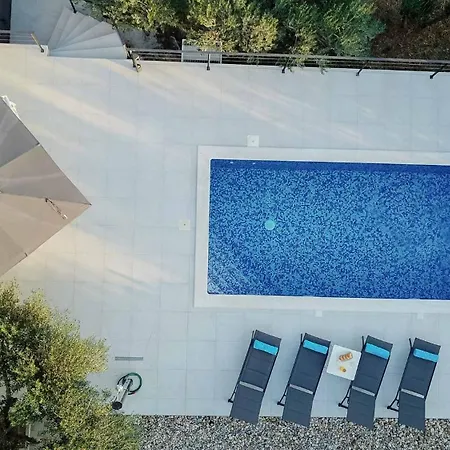 Vila Sole With Private Pool Kastela