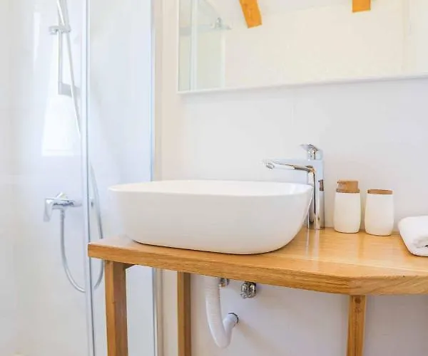 Sole With Private Pool