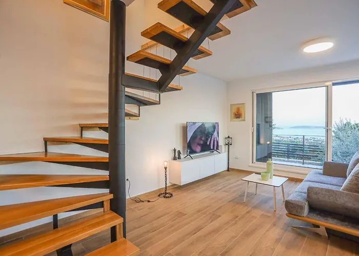 Sole With Private Pool * Kastela