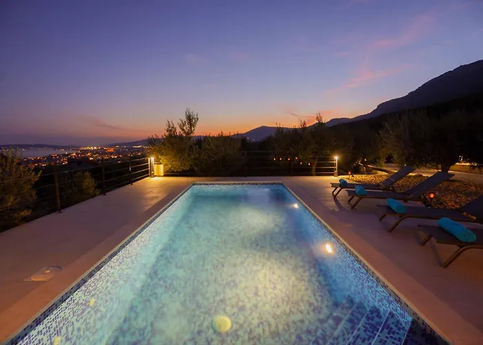 Sole With Private Pool