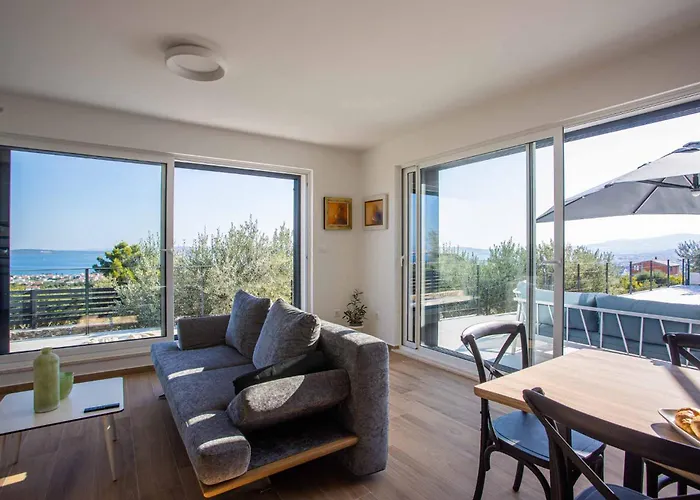 Vila Sole With Private Pool Kastela