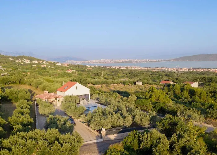 Sole With Private Pool * Kastela