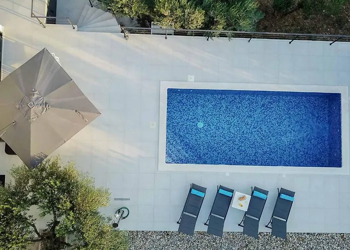 Vila Sole With Private Pool Kastela